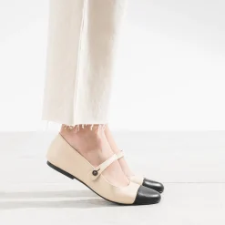 Eram Ballerines^Ballerine bout noir à bride BEIGE