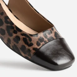 Eram Ballerines^Ballerine slingback marron motif léopard IMPRIME