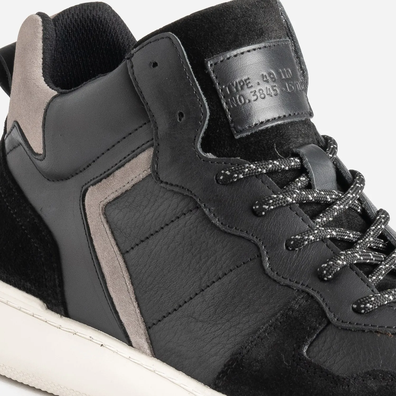Eram Baskets/Tennis^Basket montante e et grise en cuir NOIR