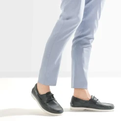 Eram Chaussures Bateau^Chaussure-bateau en cuir MARINE