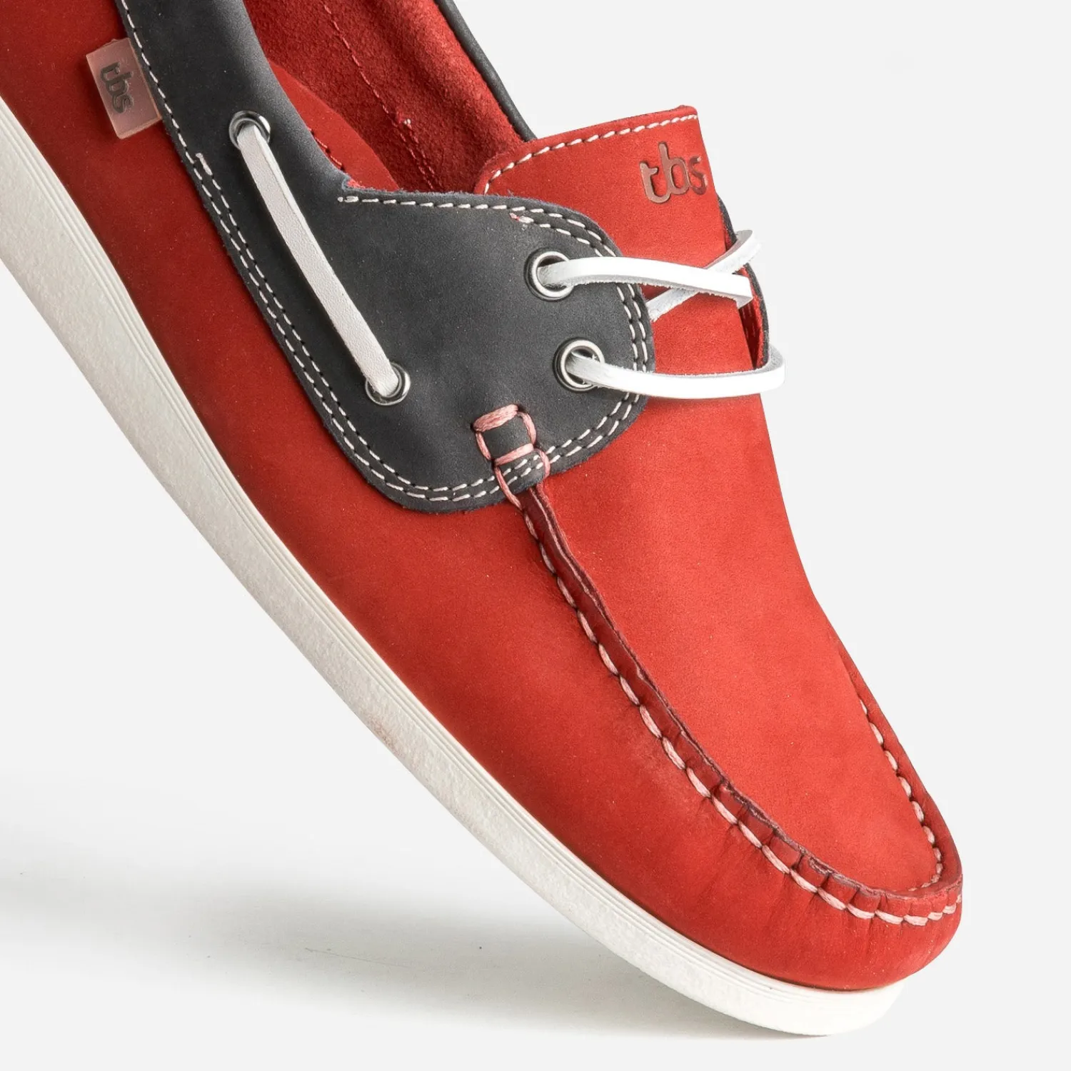 Tbs Chaussures Bateau^Chaussure-bateau et marine cuir nubuck ROUGE