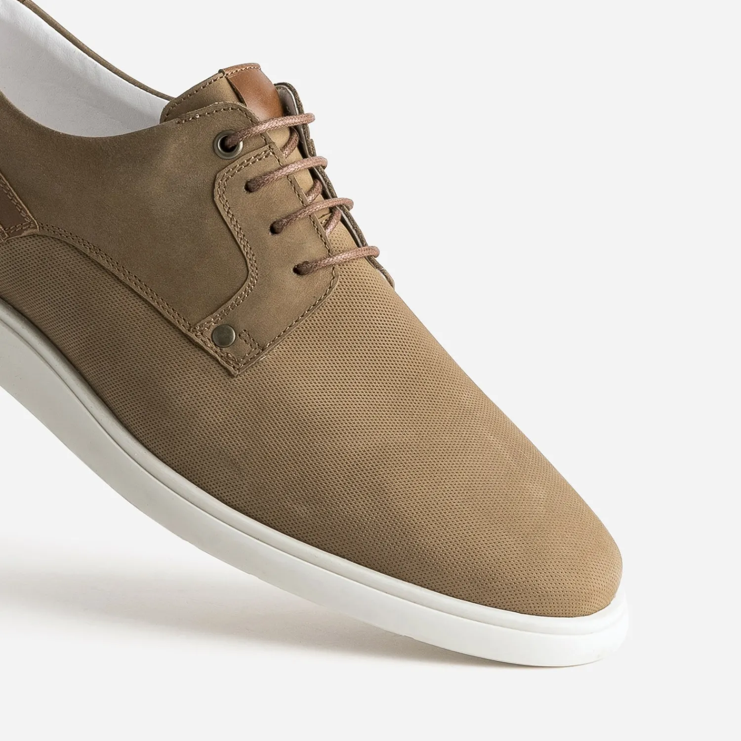 Eram Chaussures De Ville|Baskets/Tennis^Derby confort cuir éco-conçu CAMEL
