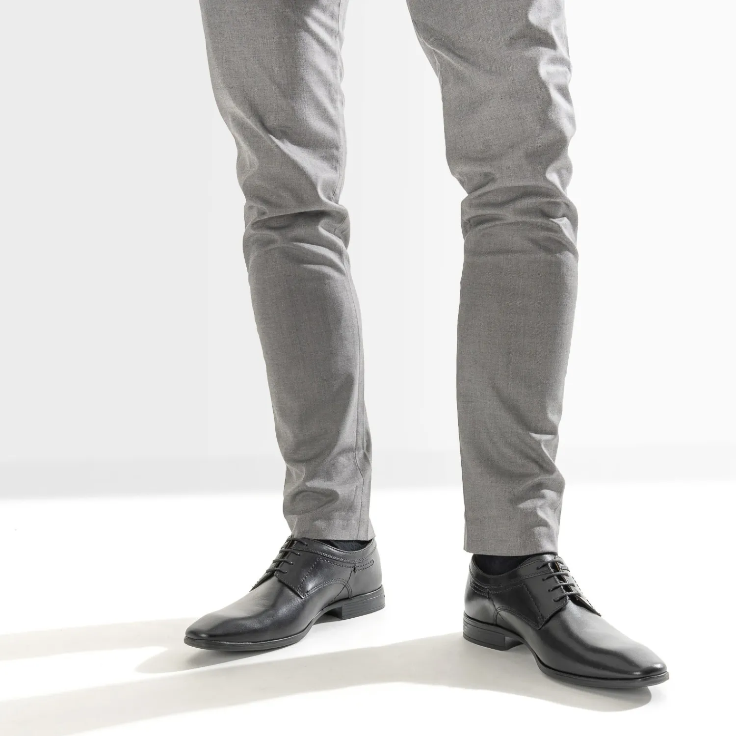 Eram Chaussures De Ville^Derby en cuir NOIR