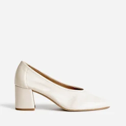Eram Escarpins^Escarpin beige en cuir à décolleté couvrant ECRU