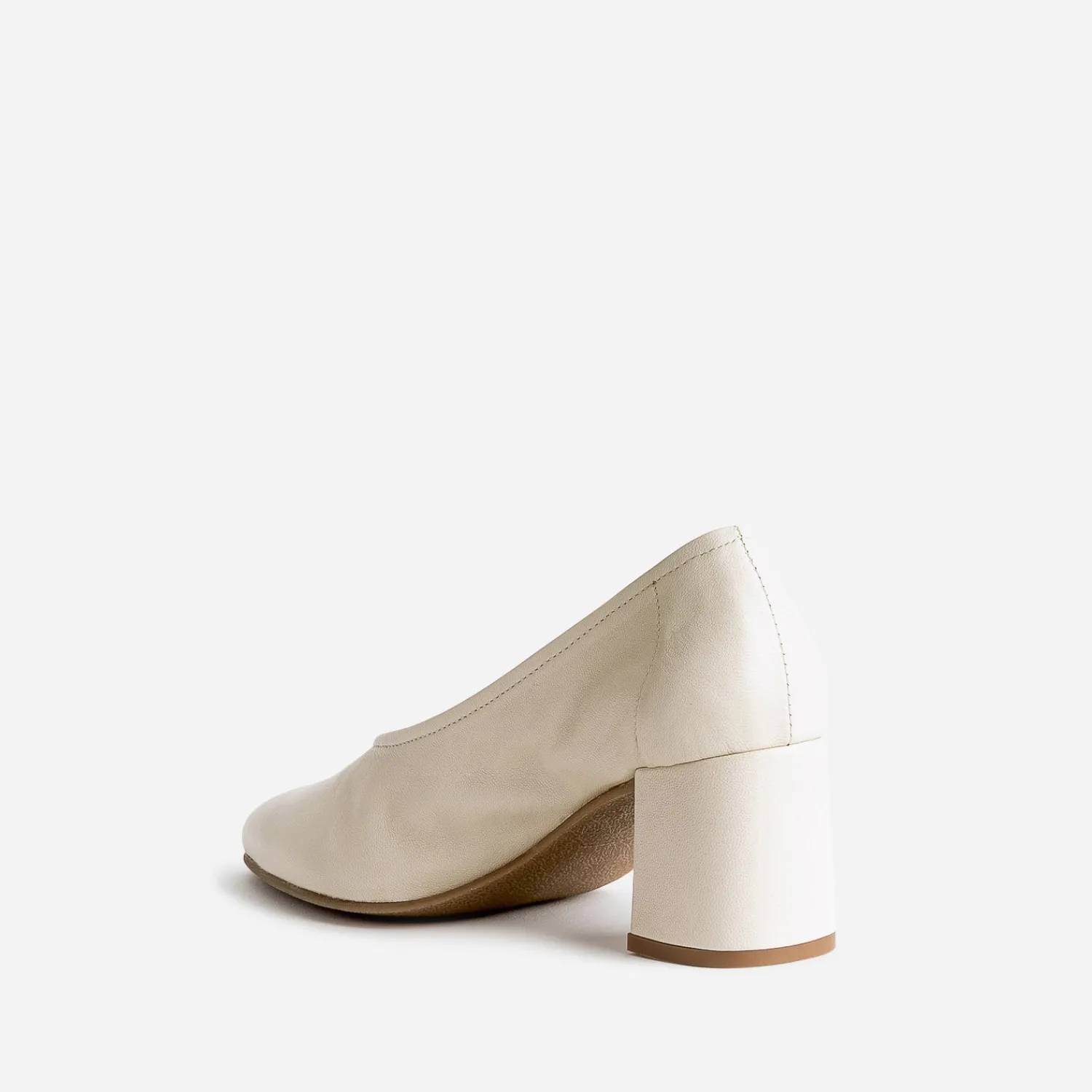 Eram Escarpins^Escarpin beige en cuir à décolleté couvrant ECRU