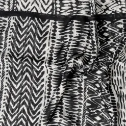 Texto Echarpes & Foulards^Foulard et blanc NOIR
