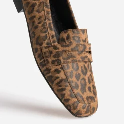 Eram Mocassins/Slippers^Mocassin camel en cuir velours effet léopard IMPRIME