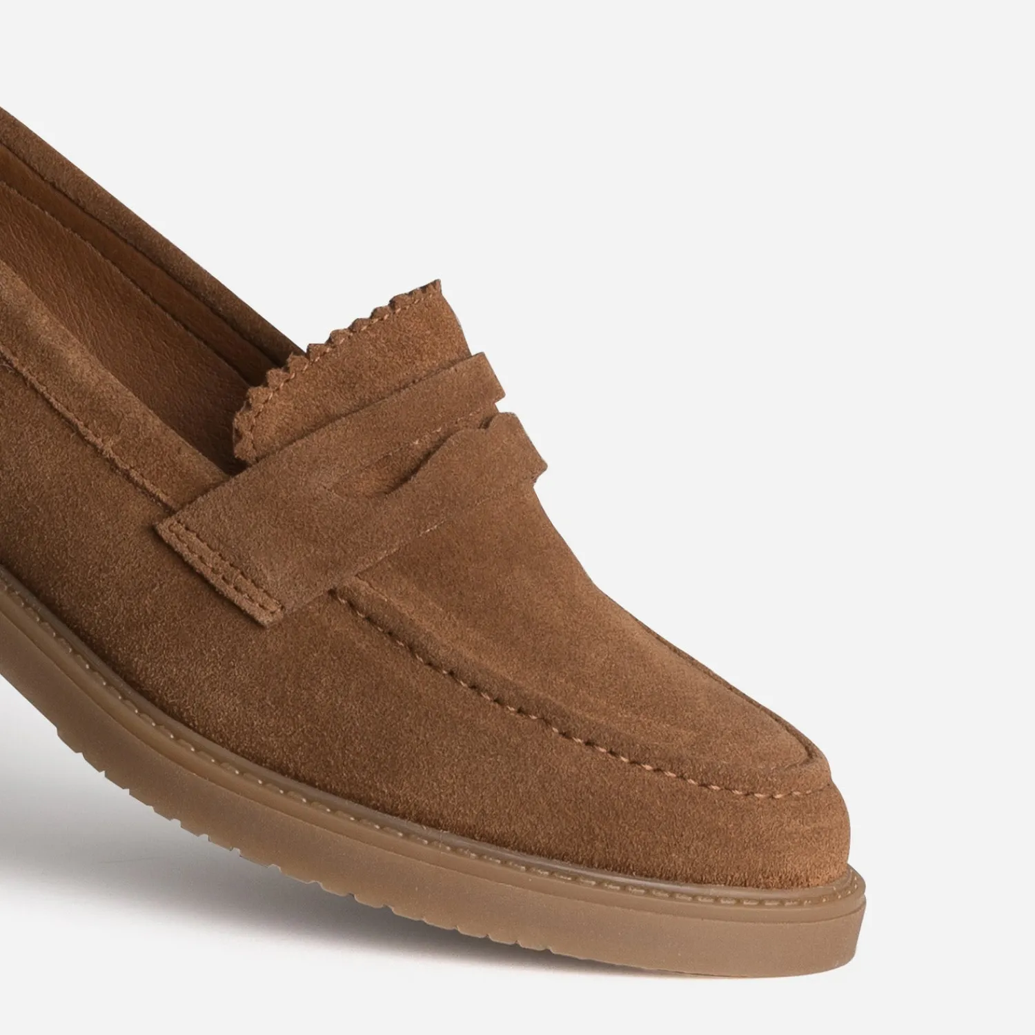 Eram Mocassins/Slippers^Mocassin marron cuir velours bord cranté CAMEL