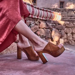 Texto Mules/Tongs|Sandales^Mule à plateforme cuir velours COGNAC