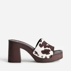 Texto Mules/Tongs|Sandales^Mule à talon motif vache MARRON