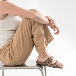 Eram Mules/Tongs|Sandales^Mule anatomique beige cuir velours effet léopard IMPRIME