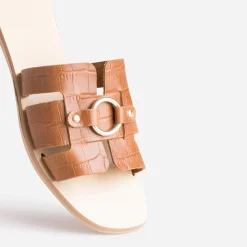 Eram Mules/Tongs|Sandales^Mule en cuir embossé croco COGNAC