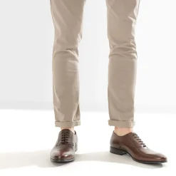 Eram Chaussures De Ville^Richelieu marron en cuir COGNAC