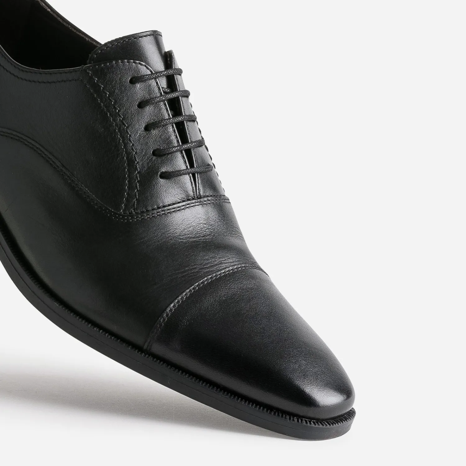 Eram Chaussures De Ville^Richelieu en cuir NOIR