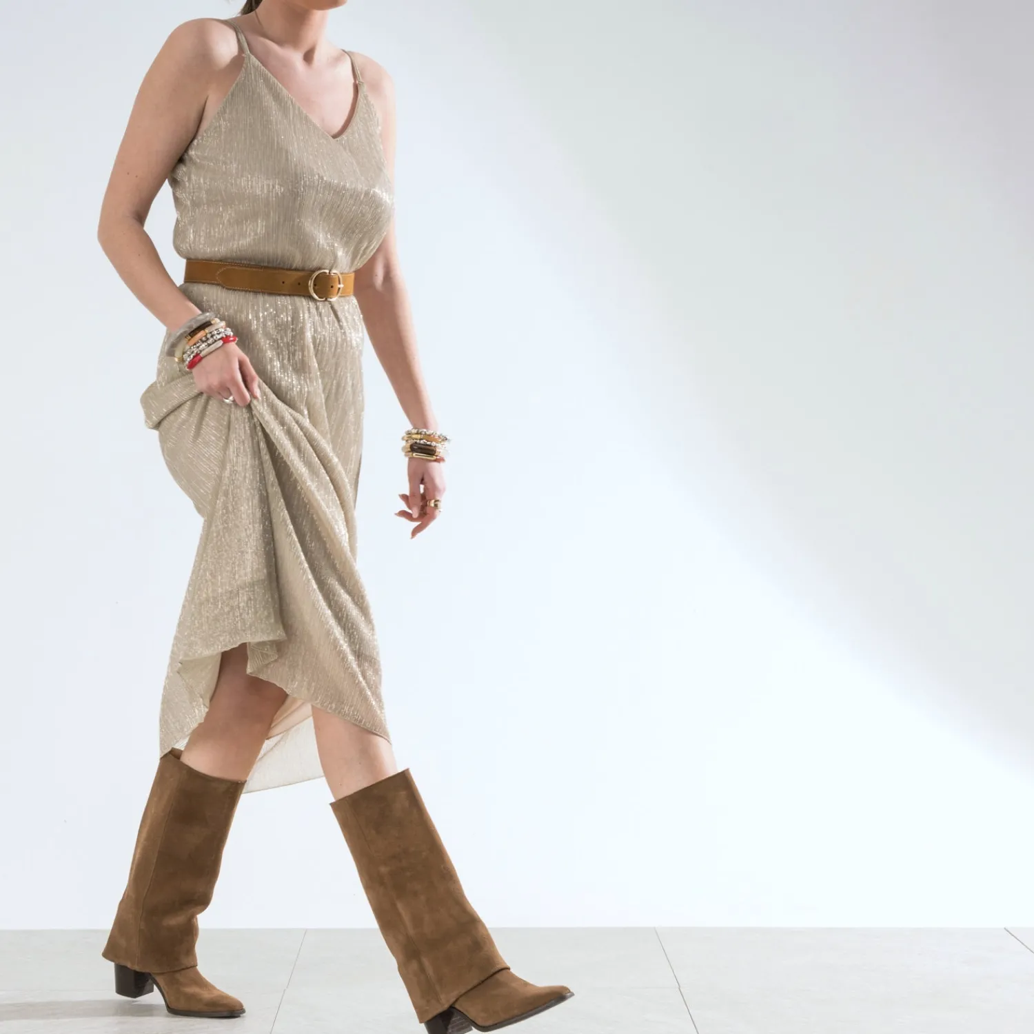 Texto Robes^Robe beige métallisé fines bretelles OR