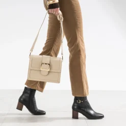 Eram Sacs À Main^Sac à main avec boucle métal BEIGE