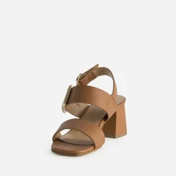 Eram Sandales^Sandale à talon cuir boucle fantaisie CAMEL