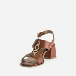 Eram Sandales^Sandale cuir détail bijou COGNAC