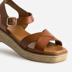 Eram Sandales^Sandale compensée en cuir éco-conçu COGNAC