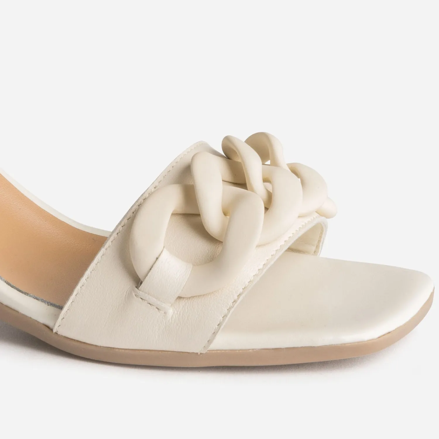Eram Sandales^Sandale écrue en cuir avec maxi-chaîne écrue BEIGE
