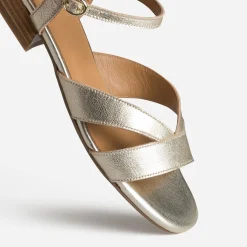 Eram Flex Sandales^Sandale dée cuir petit talon OR