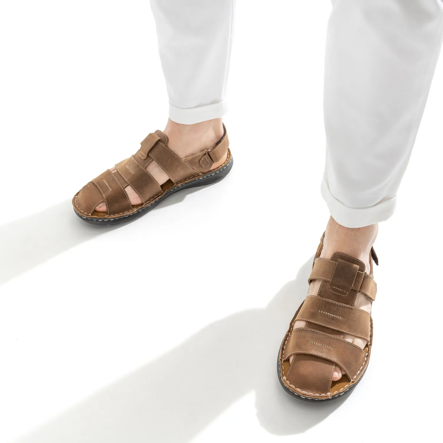 Eram Nu-Pieds/Sandales^Sandale fermée marron en cuir CAMEL