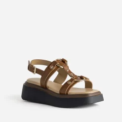 Texto Sandales^Sandale anneaux et clous COGNAC