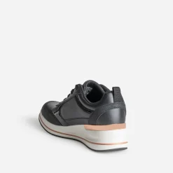 Skechers Baskets^Tennis e détails cuivrés NOIR