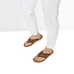 Eram Nu-Pieds/Sandales^Tong camel en cuir COGNAC